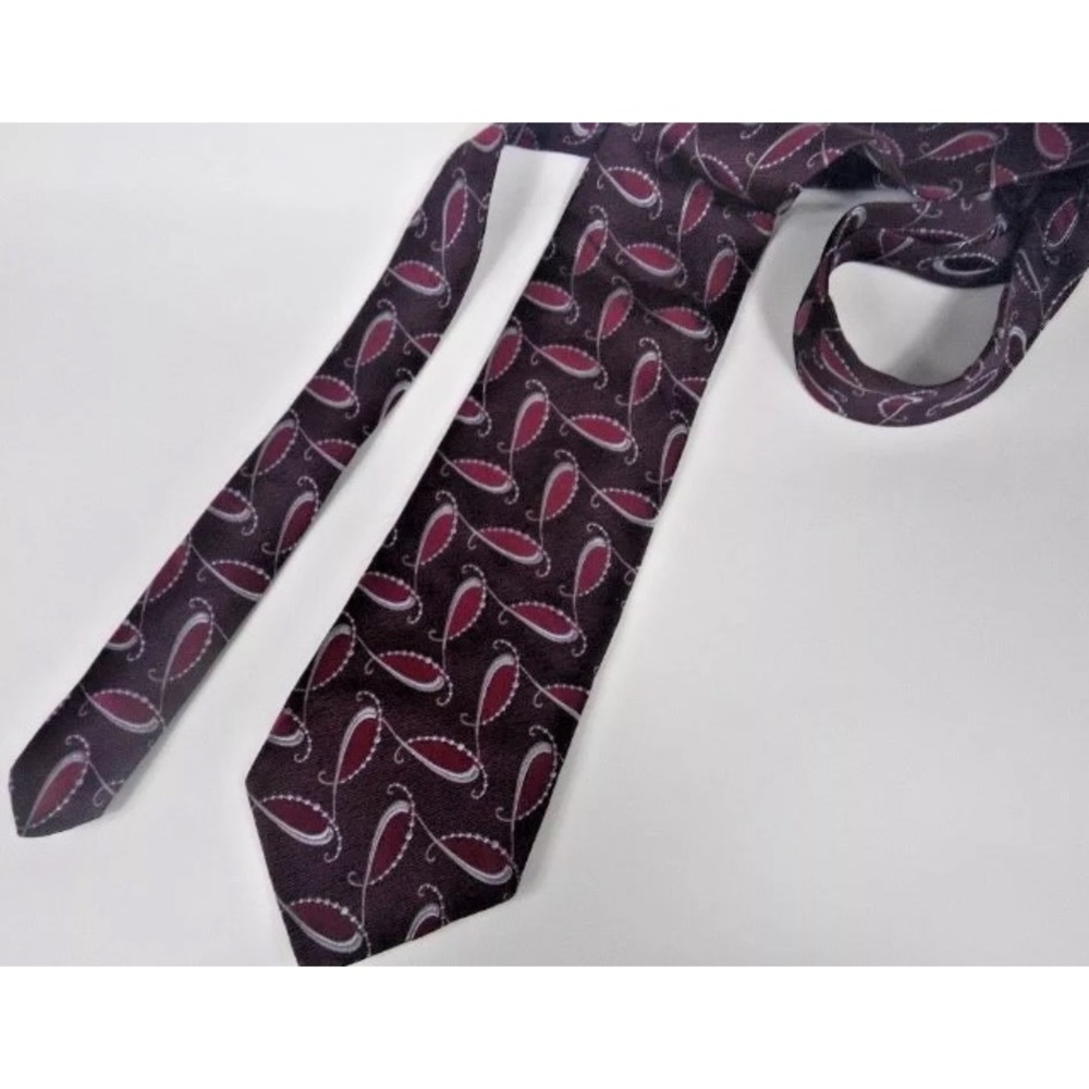 Robert Talbott Best Of Class Mens Paisley Necktie
